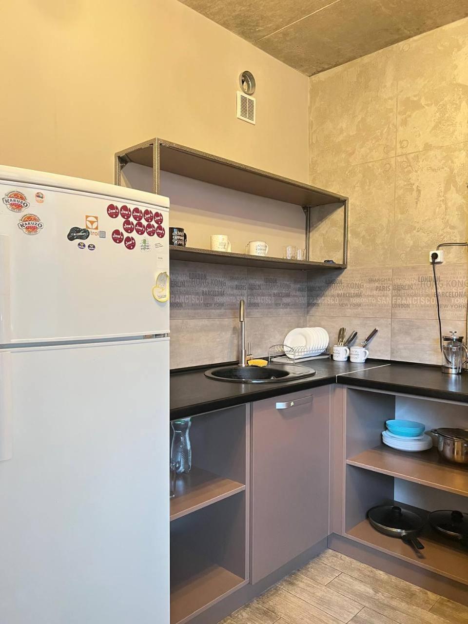 Moonlight Hostel 利沃夫 外观 照片
